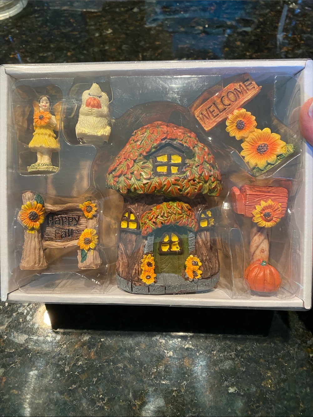 NWT 6 pc. Autumn Harvest Village Set
